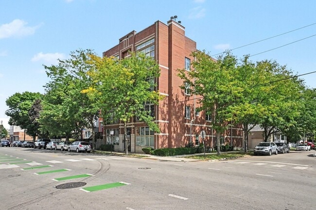 Photo - 3101 N California Ave
