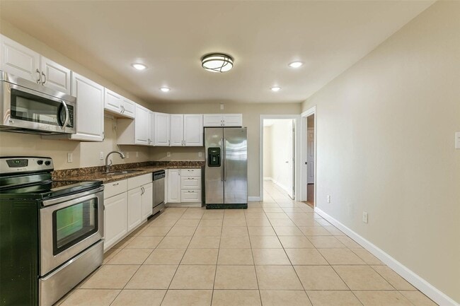 Photo - 11 Lyncrest Dr