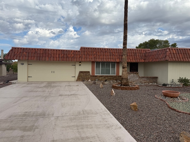 Building Photo - 11022 W Boswell Blvd Rental