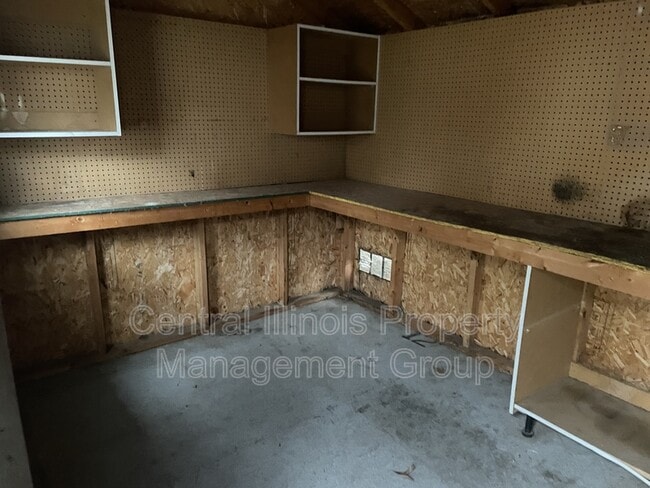 Photo - 407 E Monroe St