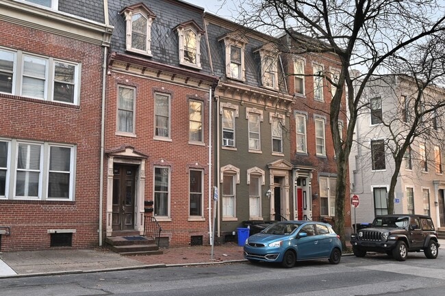 Photo - 119 Locust St Unidad FIRST FLOOR