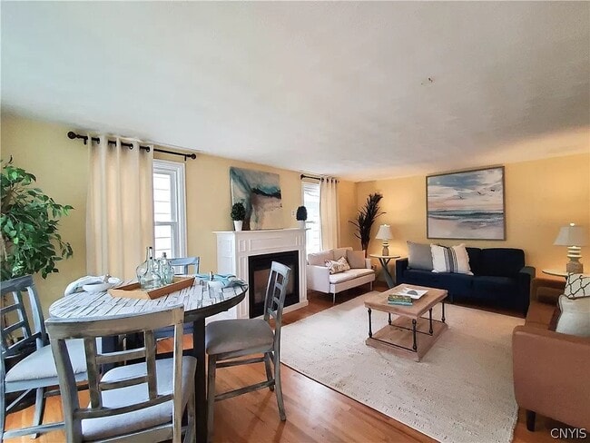 Photo - 1129 N Glencove Rd