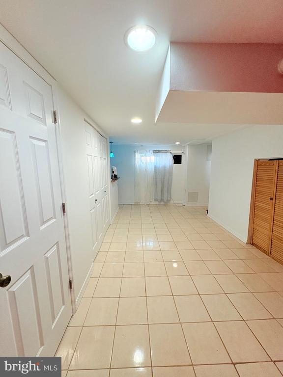 Photo - 6045 Summerdale Ave