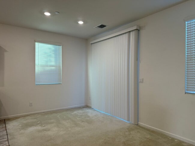 Photo - Beautiful Natomas 3 Bed / 2 Bath!