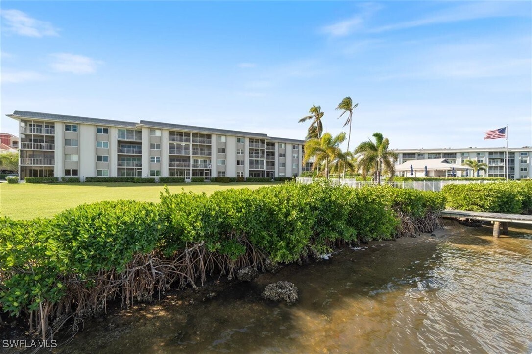 Photo - 307 Goodlette-Frank Rd Unidad B202