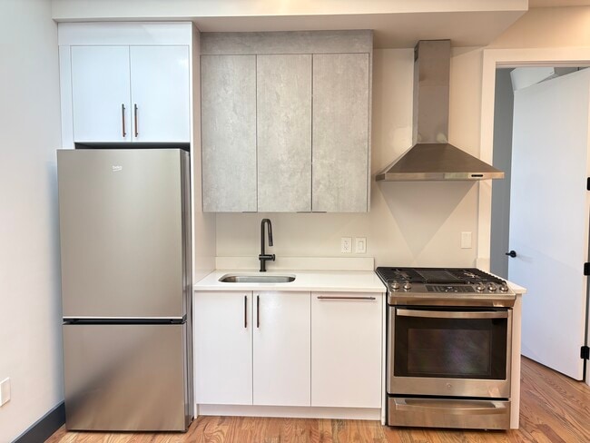 Unit 2 - 604 Palisade Ave Unit 1