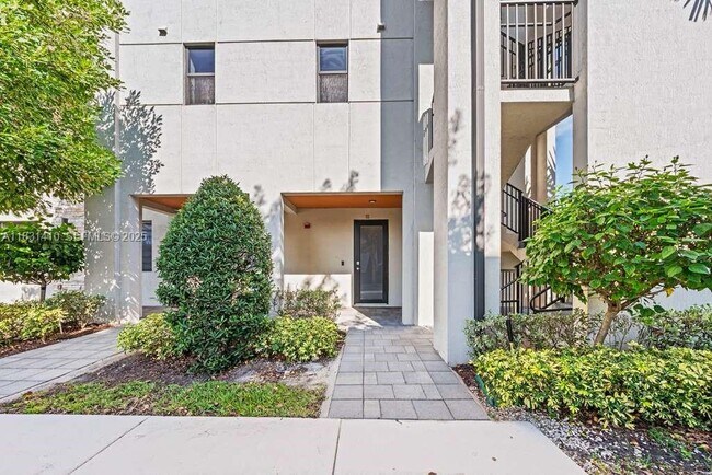 Photo - 10419 NW 82nd St Unit 12