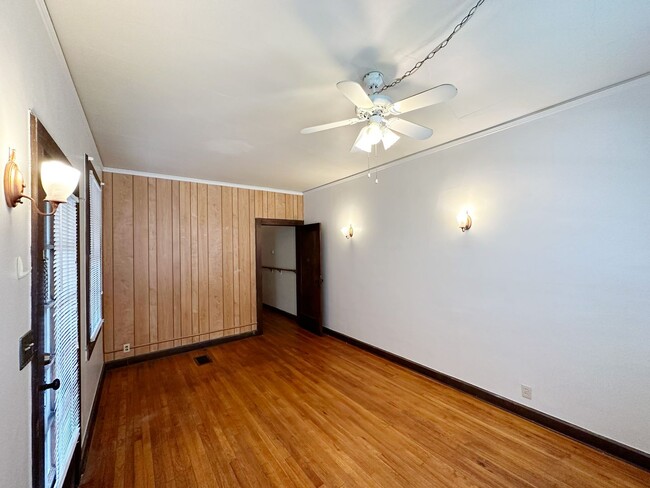Photo - Beautiful 1 Bedroom Home Near Sorority Row!!!