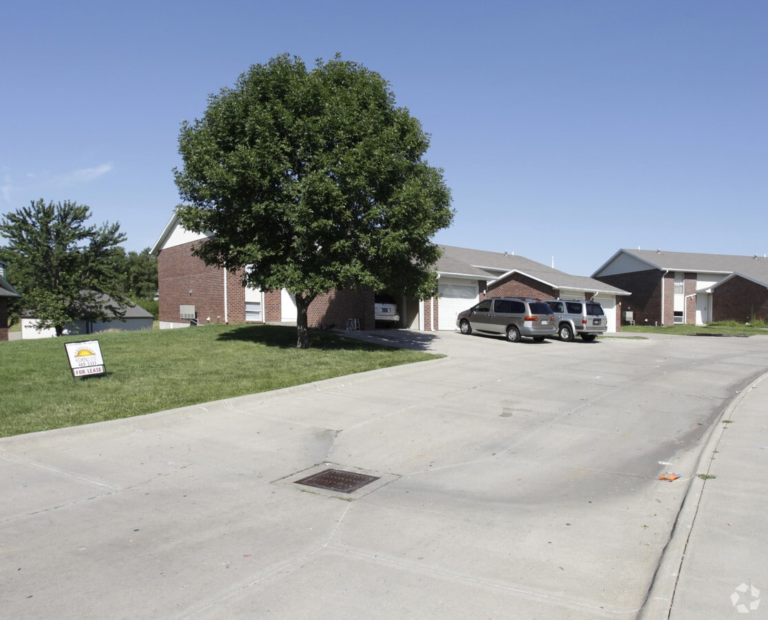 Portia Place Town Homes - Portia Place Town Homes