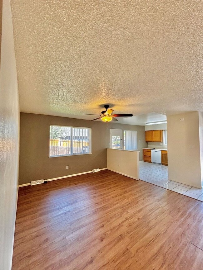 Photo - 3512-3512 Holland Ct Apartamento Unidad 3510