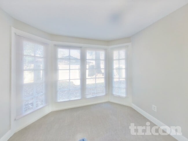 Photo - 1734 Alder Dr