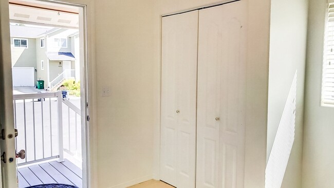 Photo - Beautiful 4 bedroom 3 bath townhouse w/att...