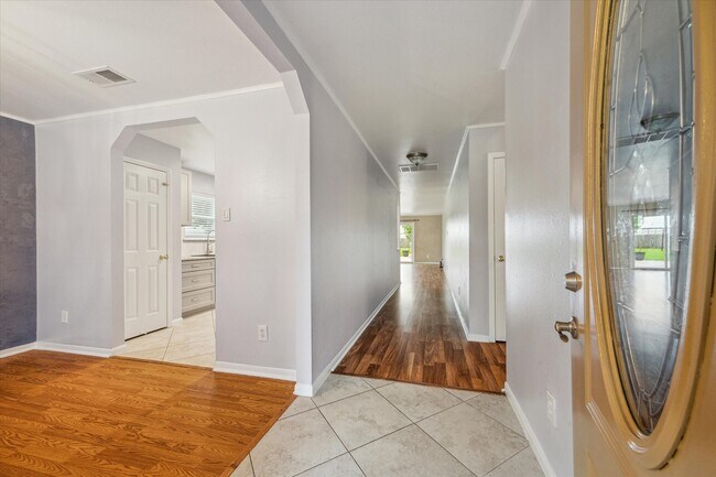Photo - 3402 Fox Ct