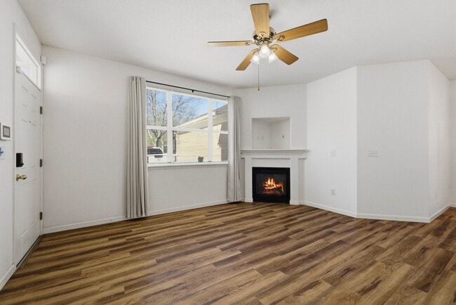 Photo - 1907 Grays Peak Dr