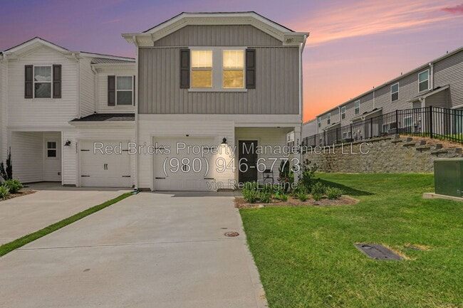 Photo - 2043 Old Rivers Rd