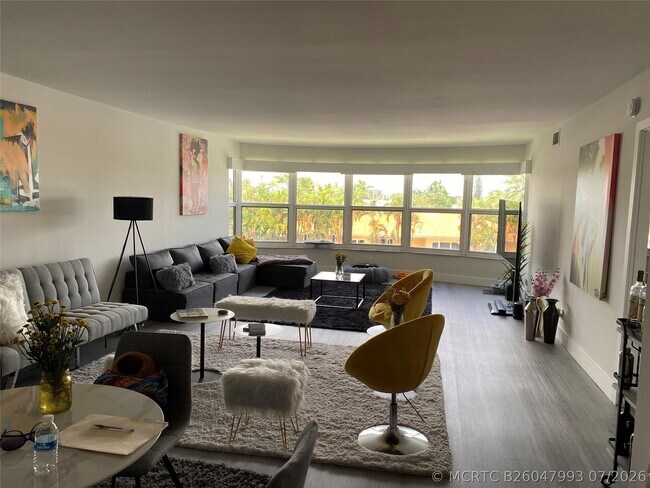 Photo - 3031 NE 51st St Unit 305w