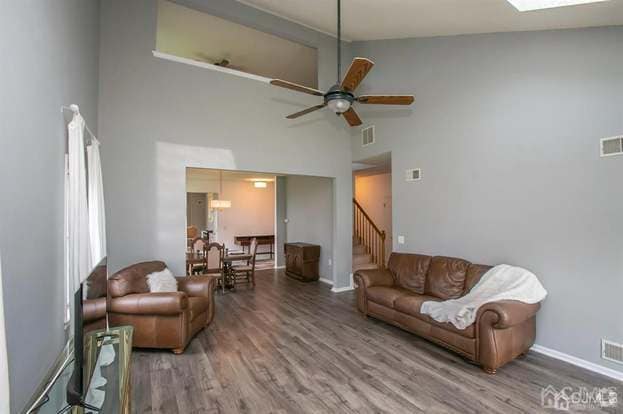 Building Photo - 2 Kingston Ct Rental