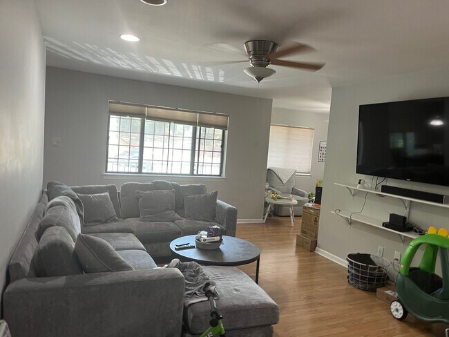 Photo - 19 Foxwood Dr Unidad H