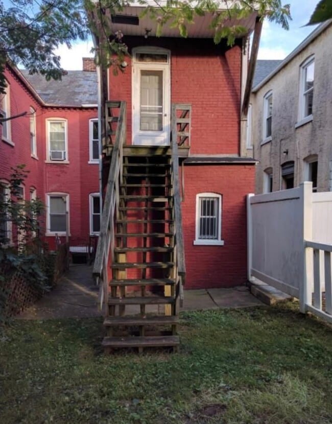 Photo - 623 W Vine St Unidad 1