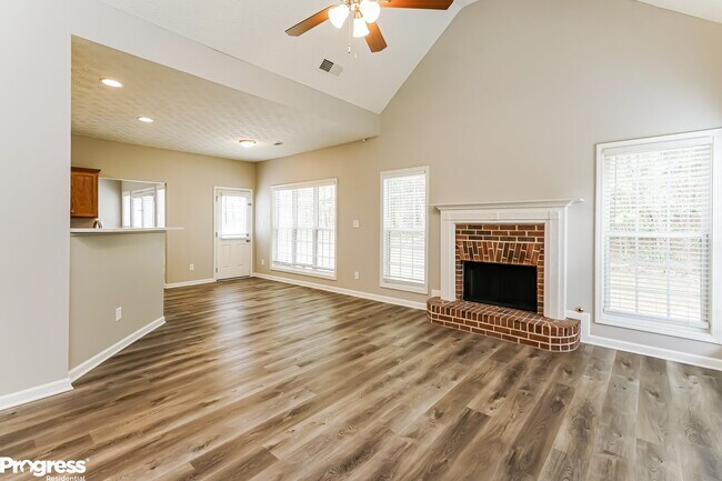 Photo - 675 Togwatee Pass