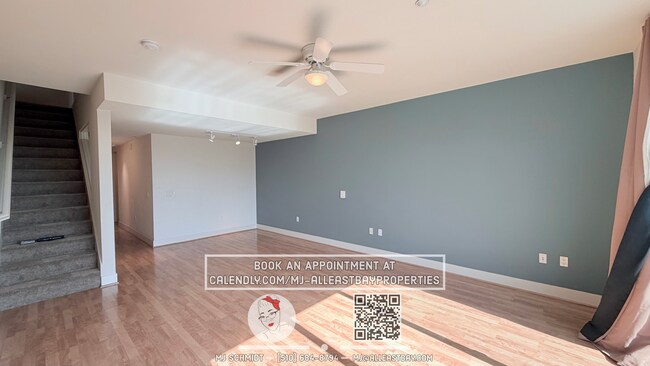 Photo - Beautiful two-story residence with 2 bedrooms, 2 bathrooms and balcony with views of the city loc...