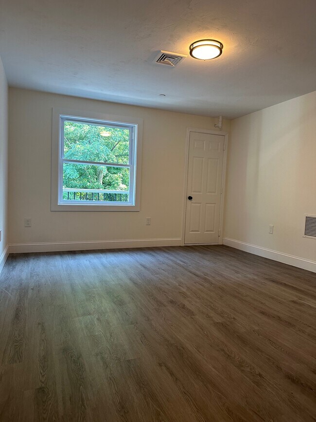 Photo - Henry Terrace