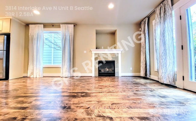 Photo - 3814 Interlake Ave N