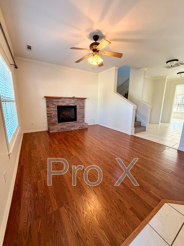 Photo - 1500 NE Dysart Woods Ln