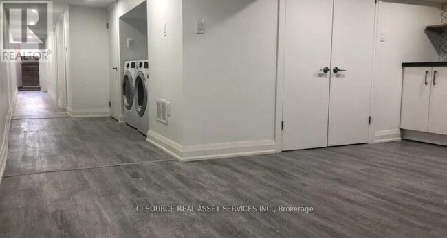 Photo - 179 Markham St