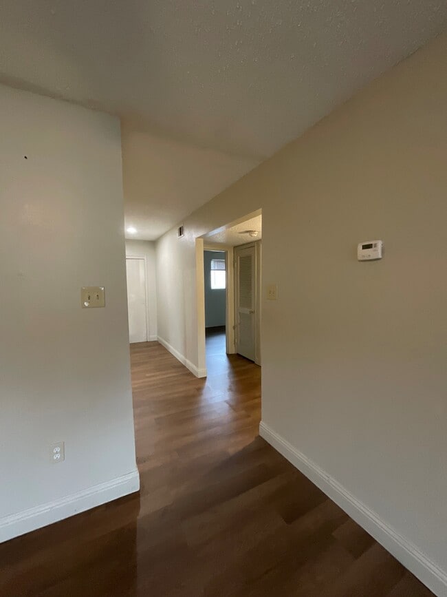 Cumberland Square Apartments