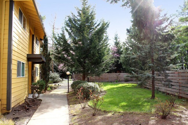 Photo - 6755-6755 SW Terri Ct Apartment Unit 6645-39
