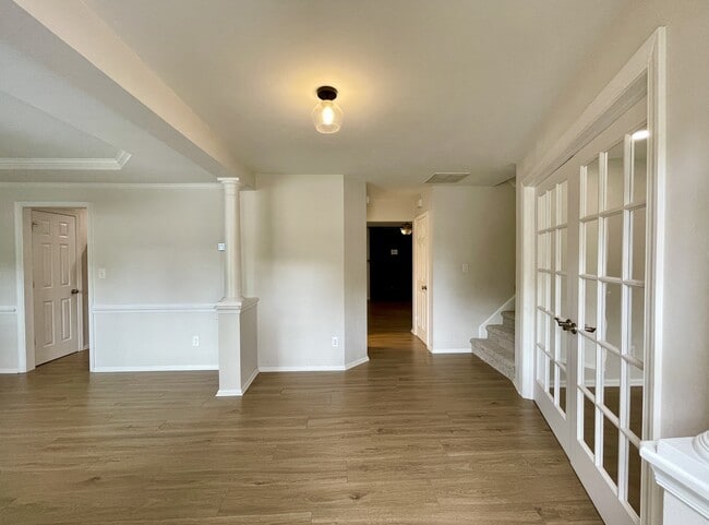 Photo - 6207 Oaken Gate Dr S