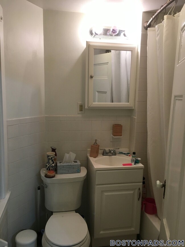 Photo - 153 Summer St Unit 1