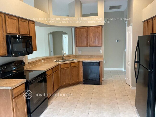 Photo - 449 Stone Briar Dr