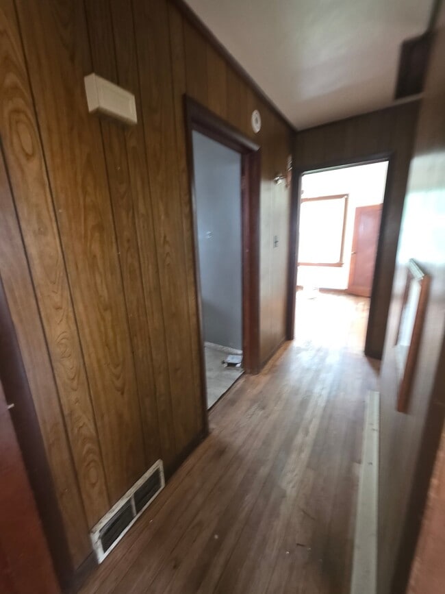 Photo - 1818 E Clay St