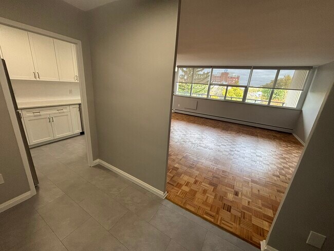 Photo - 1061 Queen's Blvd Unit 502