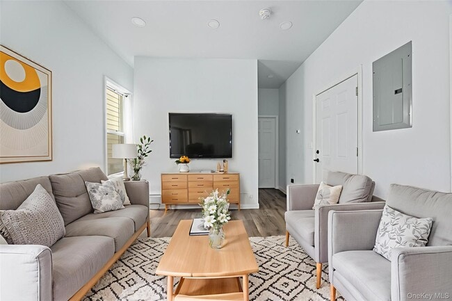 Building Photo - 115 Washington St Unit 1 Rental