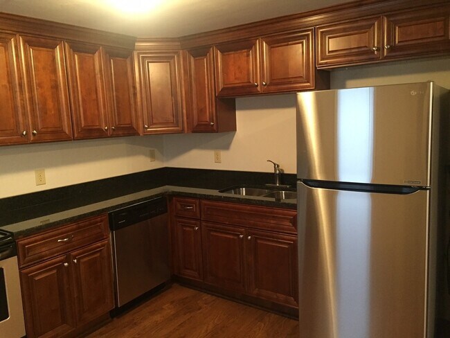 Photo - 1336 W 38th St Unit B