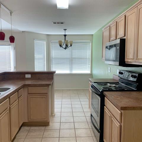 Photo - 208 N Rolling Meadow Dr