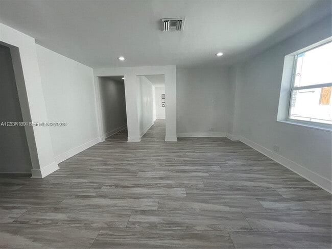 Photo - 1522 SW 10th St