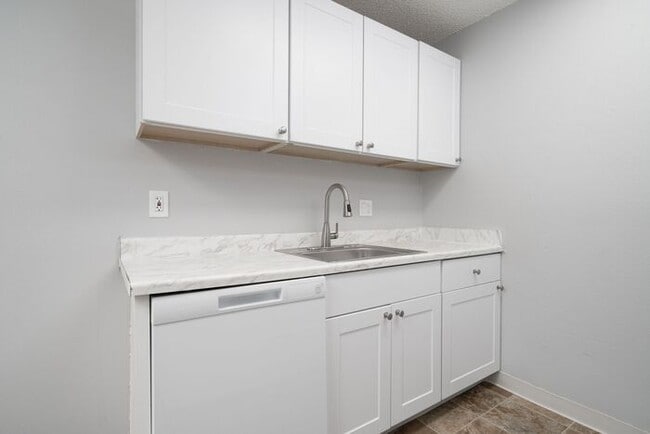 Photo - Completely Remodeled | Lower 2-bedroom 1 B...