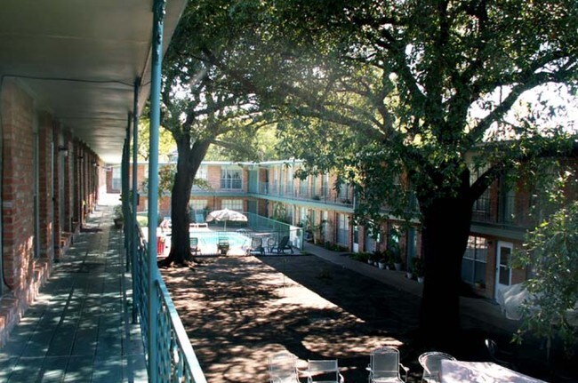 Pool - Crosswinds Apartments