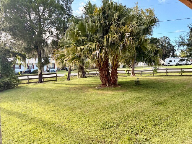 Photo - 160 N Lakeview Dr Unidad #2