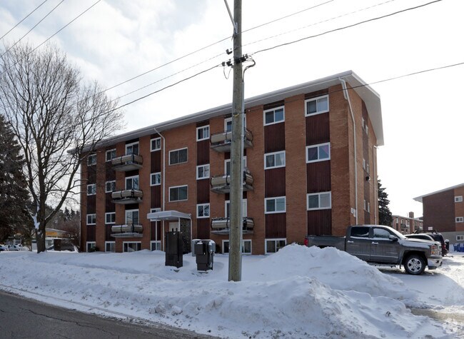 Primary Photo - Waterford Apartments