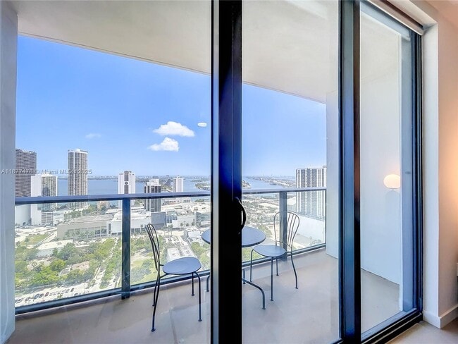 Building Photo - 1600 NE 1st Ave Unit 3403 Rental