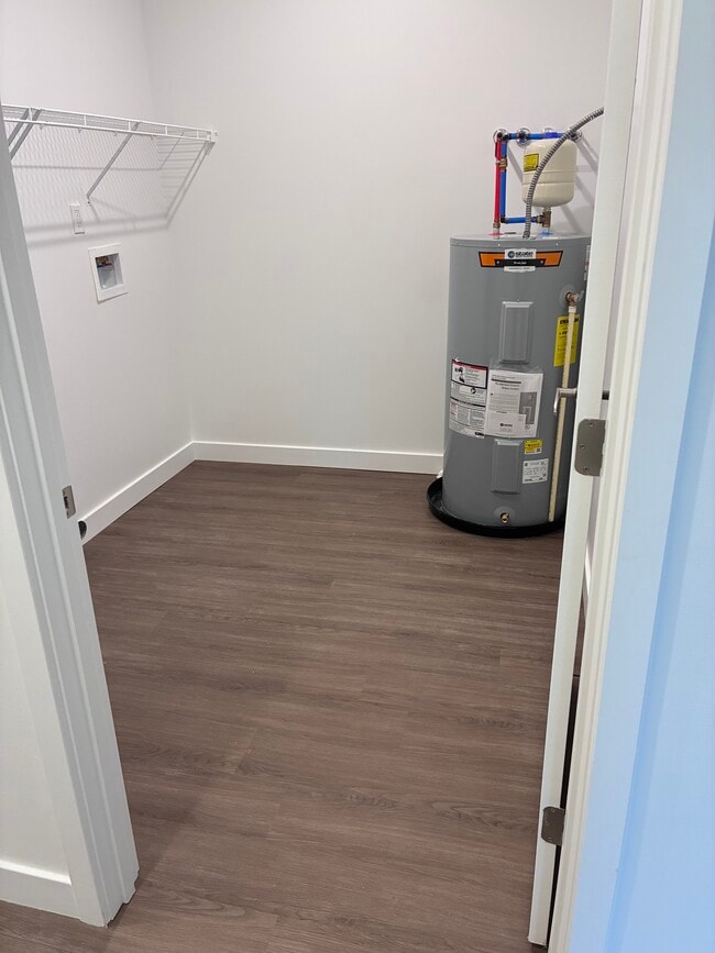 Washer/Dryer Hookups - Galena Commons