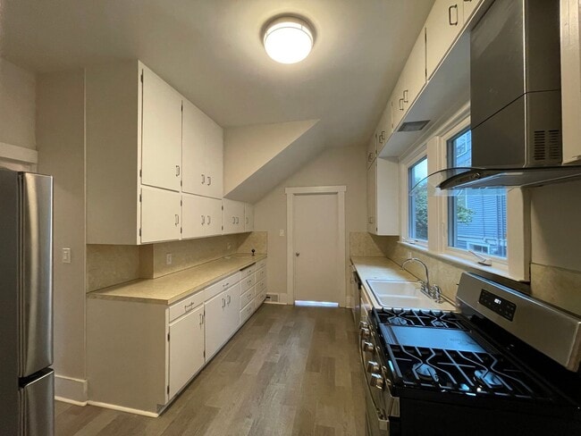 Photo - Elegant 4BR 2.5Bath Home with Fenced Yard ...