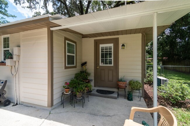 Photo - Beautiful Remodeled Home In Floral Park Neighborhood