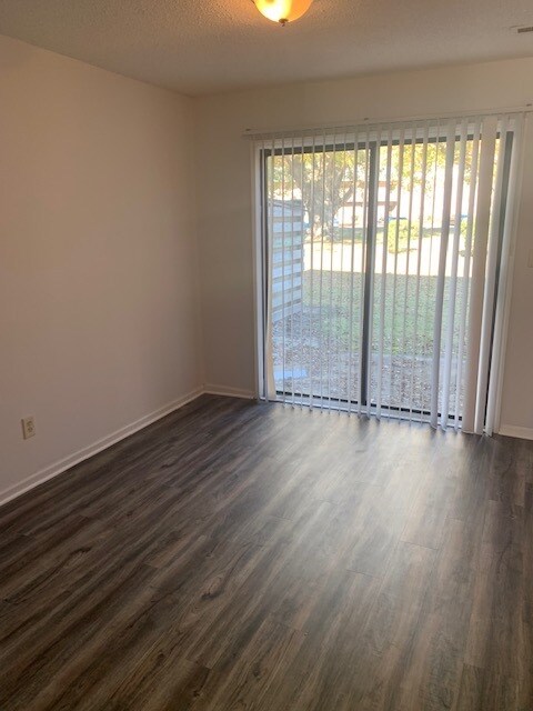 Photo - 1020 B's Barbeque Rd