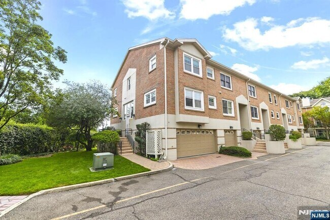 Photo - 6 Grand Cove Way Unit A06
